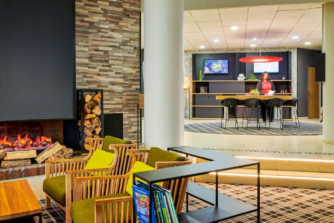 Novotel Senart Golf De Greenparc Saint-Pierre-du-Perray Εξωτερικό φωτογραφία